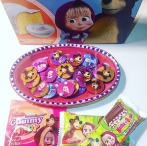 Masha e Orso giocattoli e cibarie e gadget Masha e Orso giocattoli e cibarie e gadget