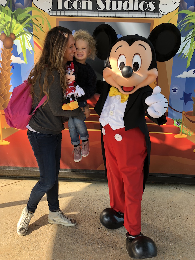 incontra i personaggi disney